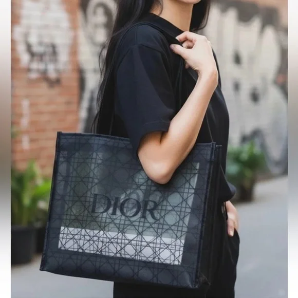 Dior limited edition Black mesh Tote Bag new - Picture 2 of 9